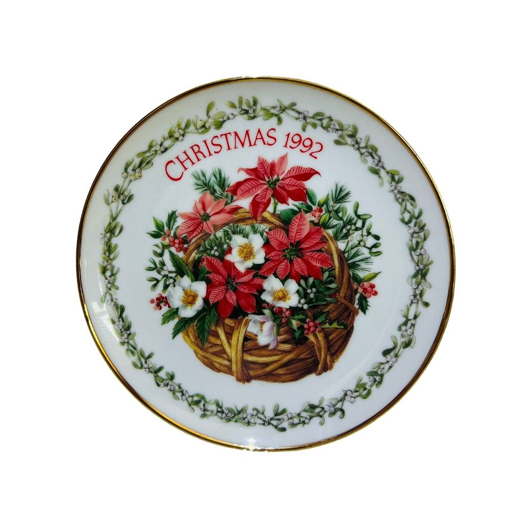 VTG ‘92 American Greeting Christmas 6.5” Porcelain Plate Poinsettia Basket Japan